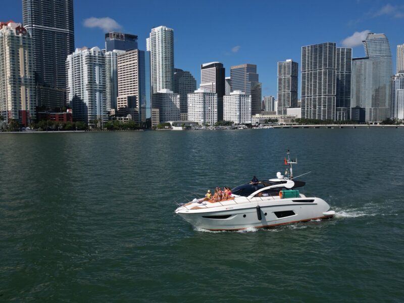 52Ft Azimut Atlantis available in Miami for up to 13 Guest - Image 6