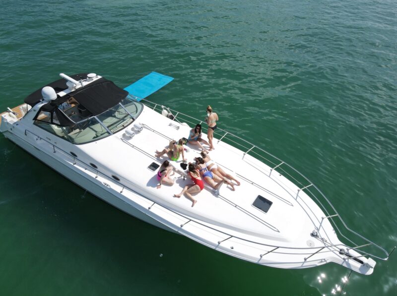 55 Ft Searay Mundomo available for Rent in Miami for up to 13 Guest PLUS ONE JET SKI INCLUDED AN HOUR - Image 4