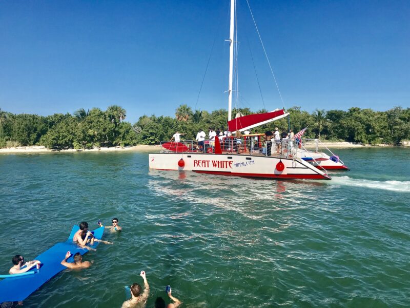 50’ Catamaran available for Rent in Miami for up to 42 peoples. - Image 3