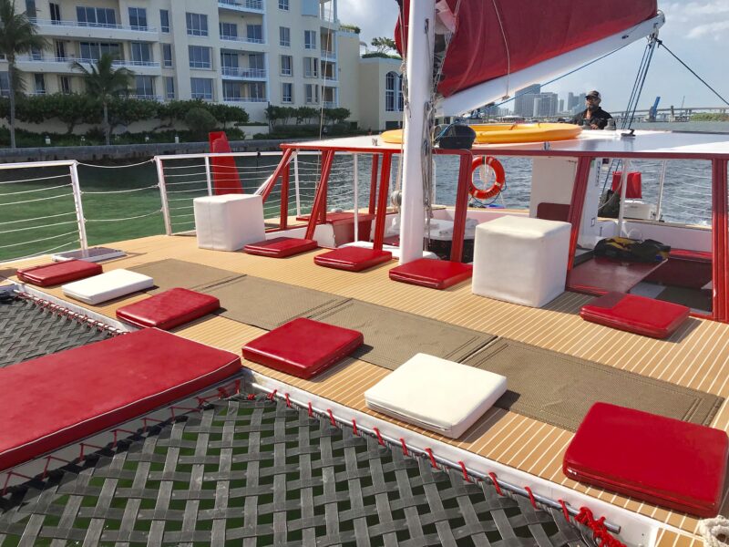 50’ Catamaran available for Rent in Miami for up to 42 peoples. - Image 5