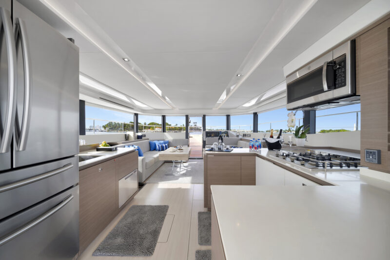 51Ft 2021 Luxury CATAMARAN - Image 2