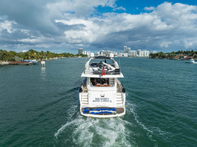 94Ft Yacht Rental In Miami FL For 13 Guest MAX - Image 17