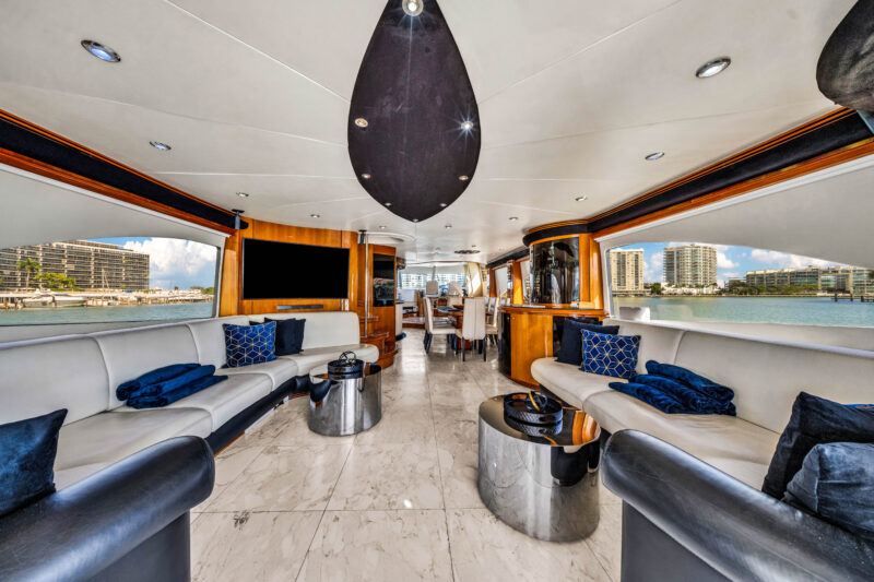 94Ft Yacht Rental In Miami FL For 13 Guest MAX - Image 9