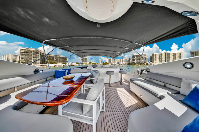 94Ft Yacht Rental In Miami FL For 13 Guest MAX - Image 4